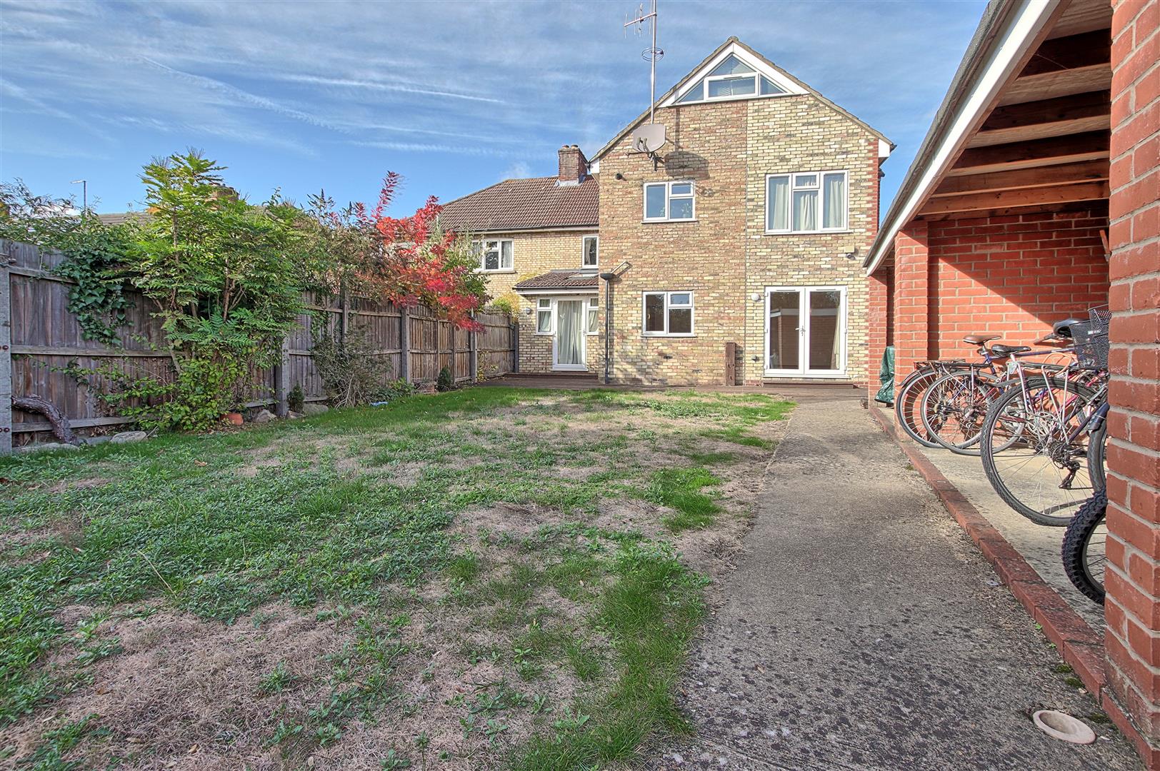 56 Hawthorn Way, Cambridge